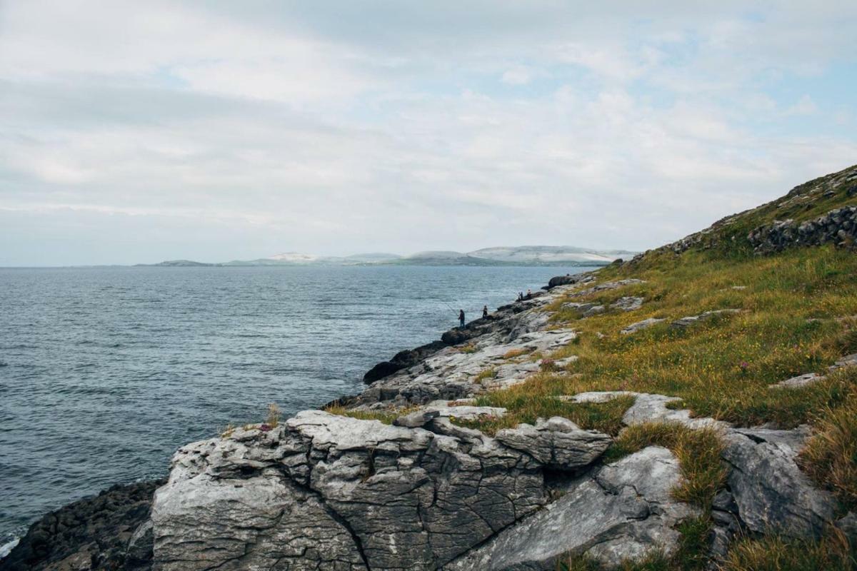 Ceol Na Dtonnta Hotell Doolin Eksteriør bilde