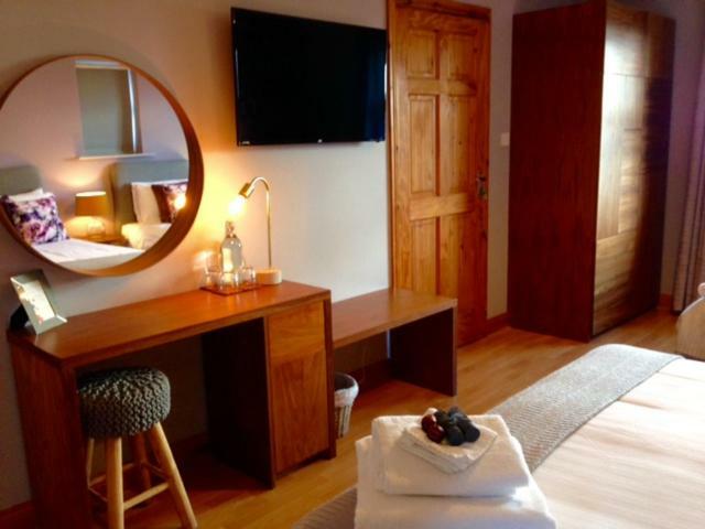 Ceol Na Dtonnta Hotell Doolin Eksteriør bilde